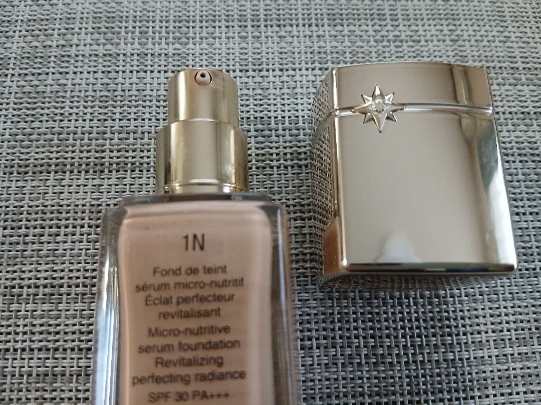 Dior マイクロフルイドタン　プレステージリキッドファンデーション　30mL