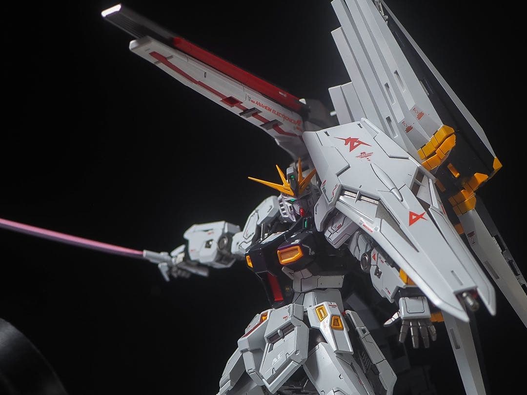 RG νガンダム　ff ガンプラ　全塗装　完成品