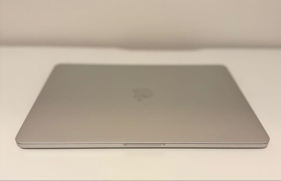 Macbook Pro 2017 13インチ 今年最新mac os