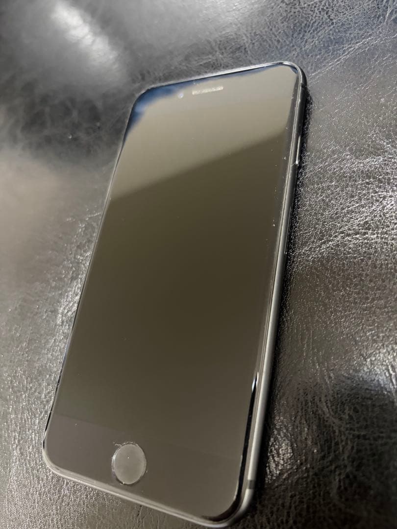 Apple iPhone 8 　スペースグレー 本体