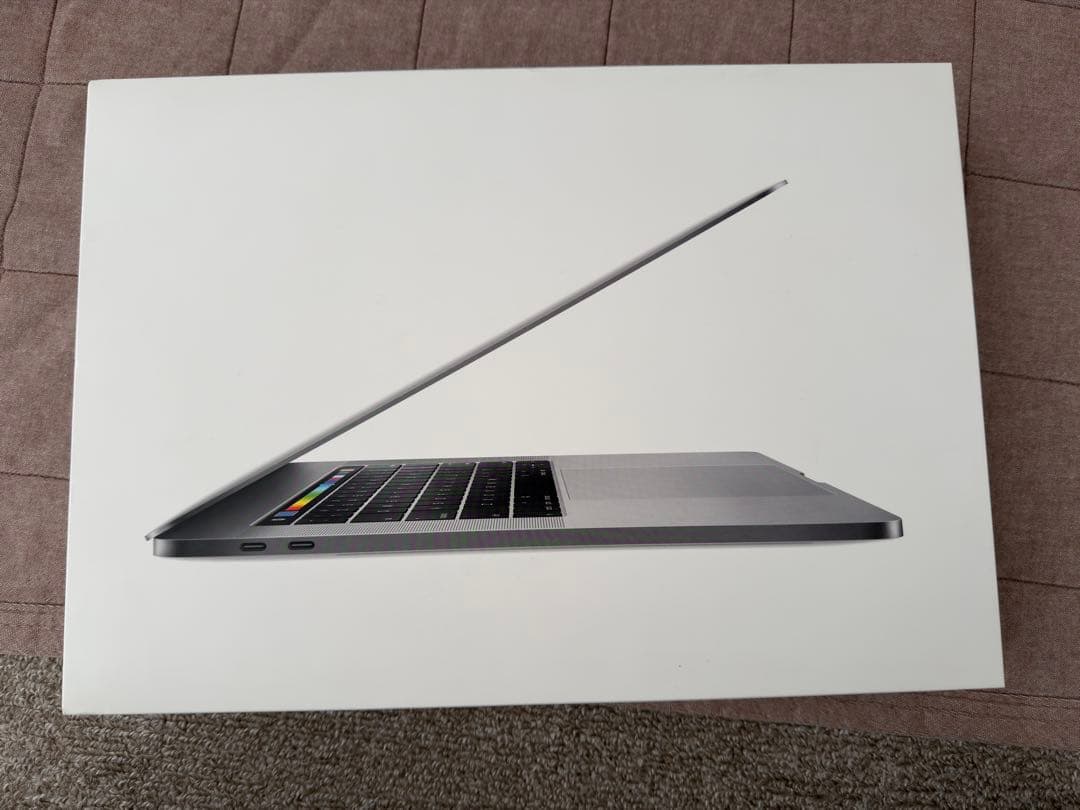 MacBook Pro 15インチ 2016 i7/16GB/512GB