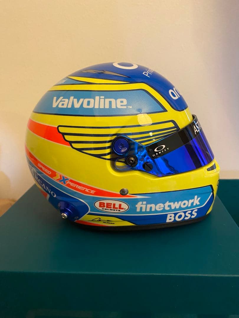 【非売品】フェルナンド アロンソ アストンマーチン 1/2 レプリカ ヘルメット