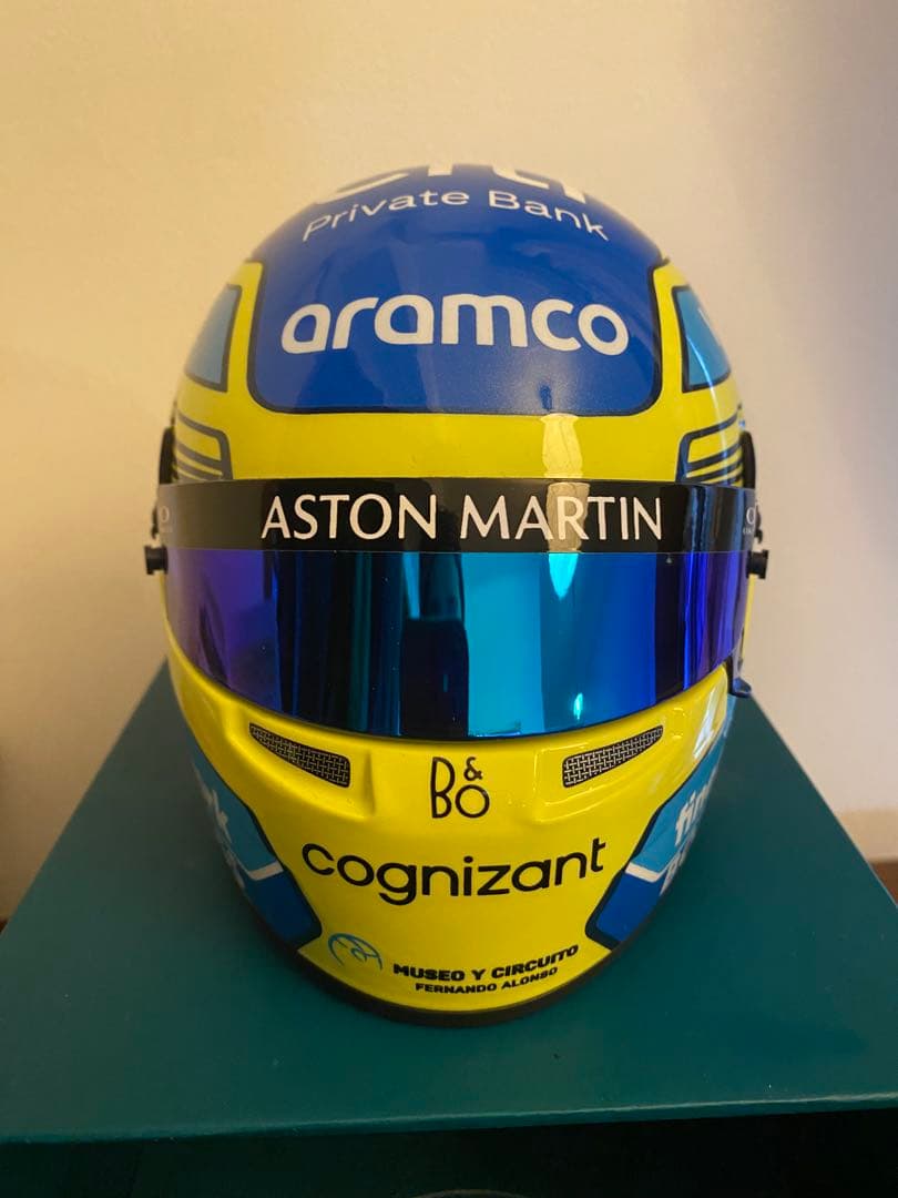 【非売品】フェルナンド アロンソ アストンマーチン 1/2 レプリカ ヘルメット