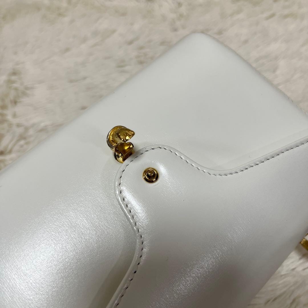 美品✨WAKO ワコウ　ハンドバッグ　ホワイト×ゴールド　自立