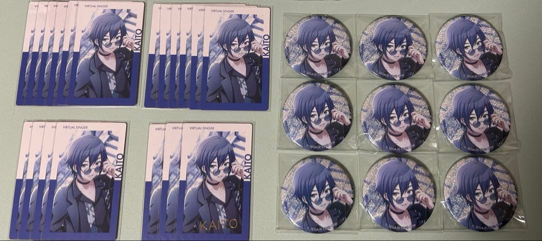 プロセカ グリッター缶バッジ 24B エピカ 14A 箔押し KAITO