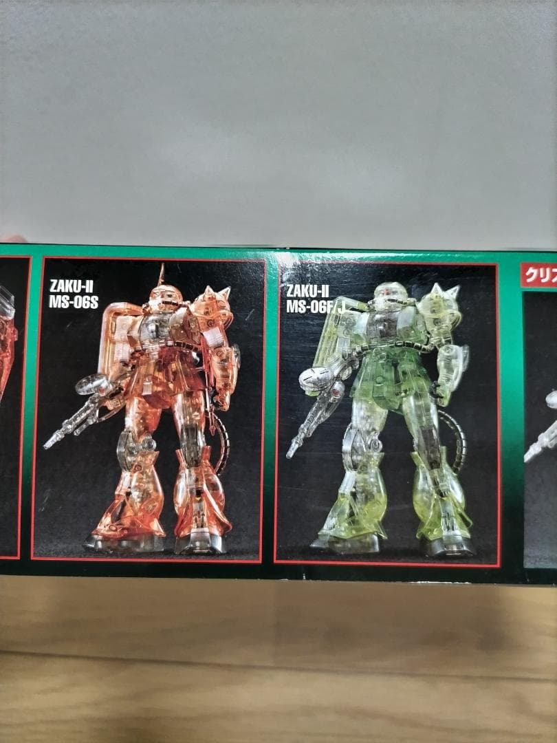 MGシャア専用ザクII・ザクIIクリスタルバージョン2体セット