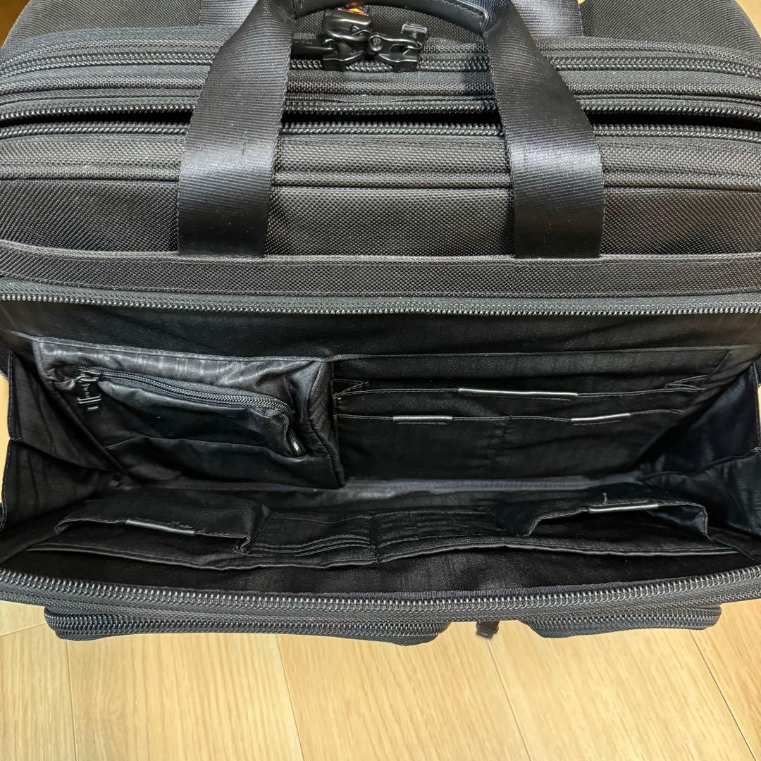 状態良好！TUMI 26127DH ブラック　ビジネストローリー　2輪