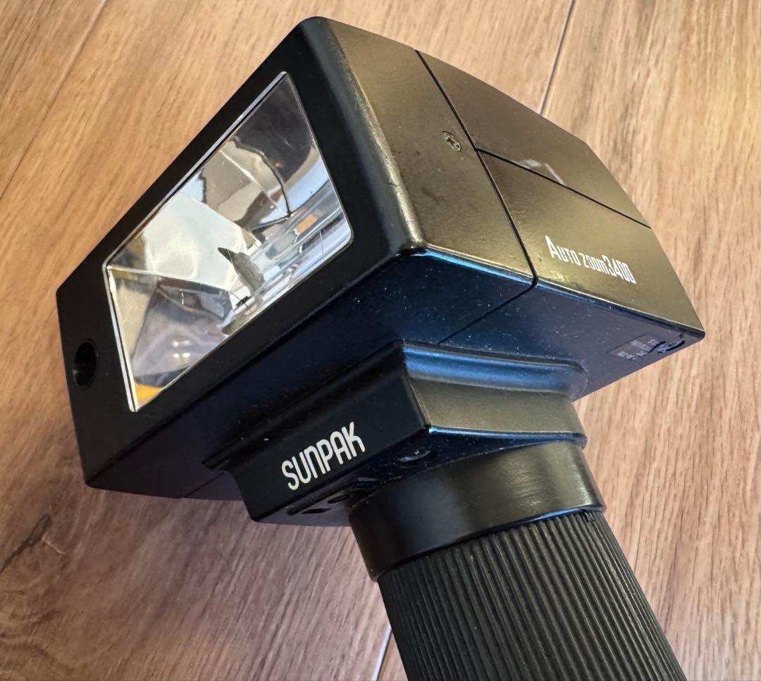 限定値下げ中Nikon F4 AF一眼レフ レンズ3本　フラッシュ　ストロボ