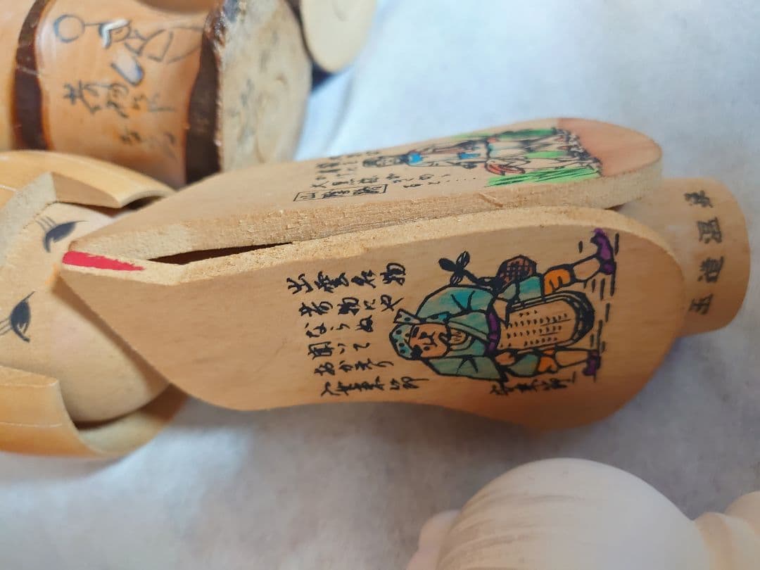 こけし達と白い人 陶器 置物 昭和レトロ