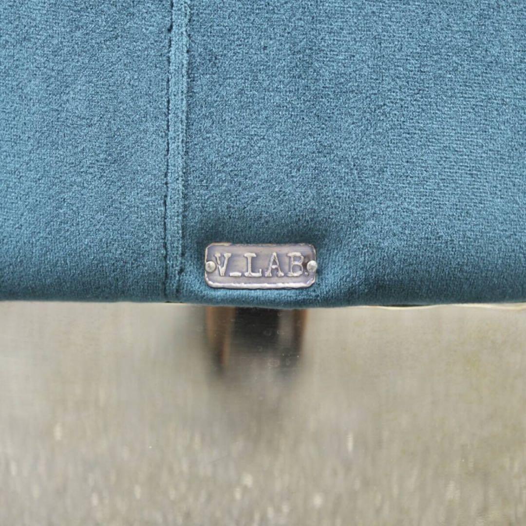 ELLA エラ ベロアスツール オットマン SHARK ATTACK オランダ