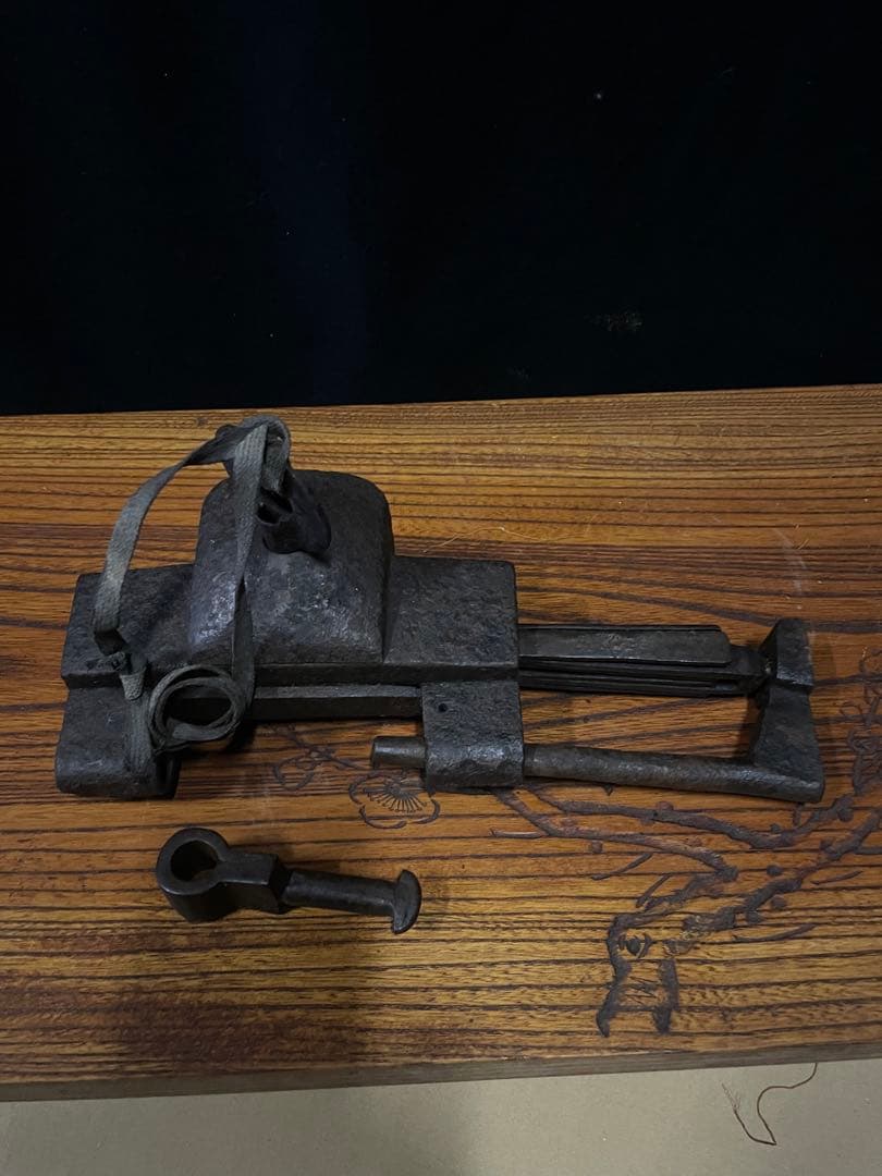 eyeknow74骨董鍵付き「因幡錠（いなばじょう）」（長さ１６.5ｃｍ