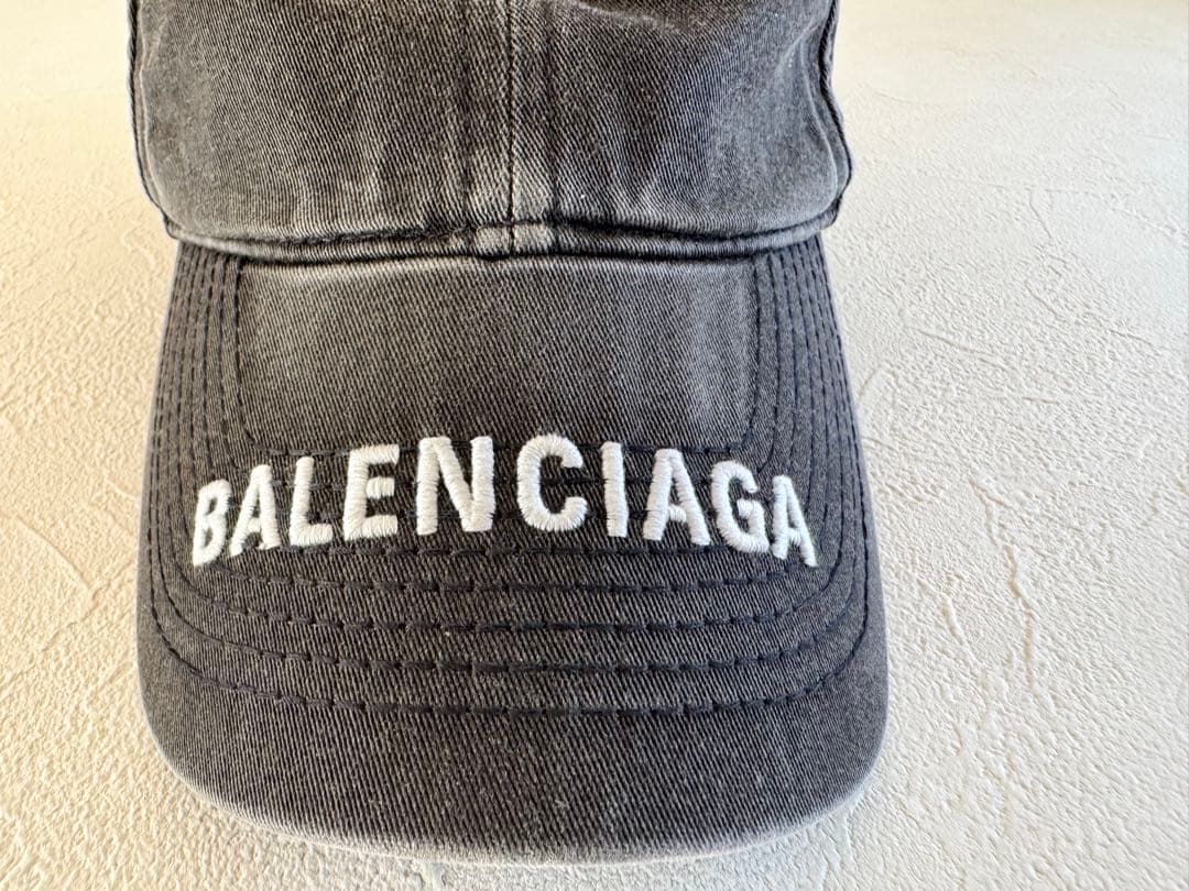 d*6様 BALENCIAGA キャップ Washed Denim