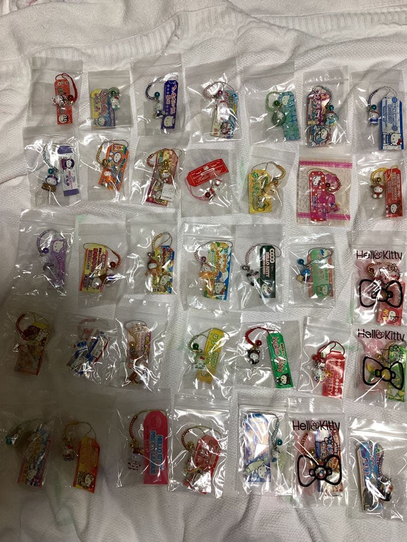 合馬公式アカウント1　ご当地キティ　根付け　350点プラスおまけ