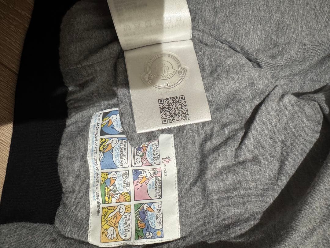 MONCLER ブラック ダウンジャケット　※値下げ中