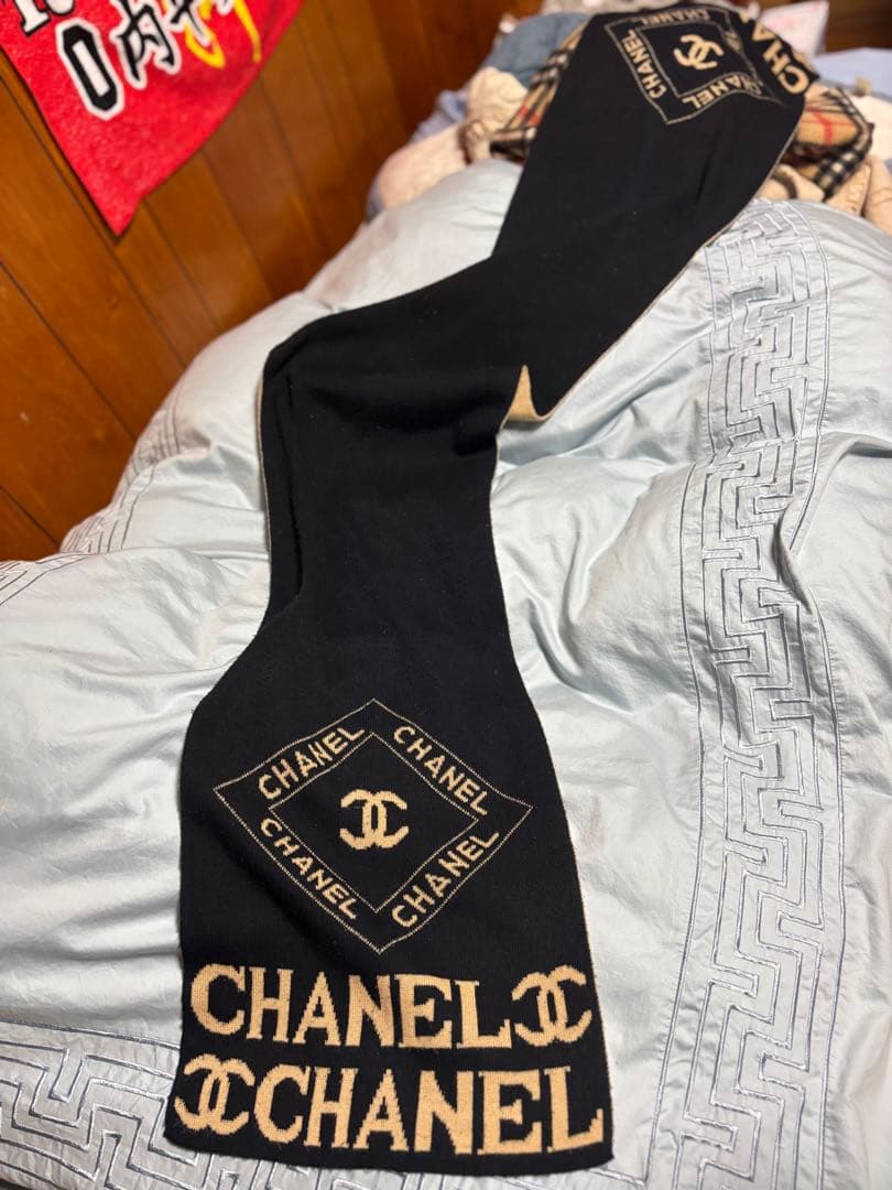 CHANEL リバーシブルマフラー ベージュ 黒
