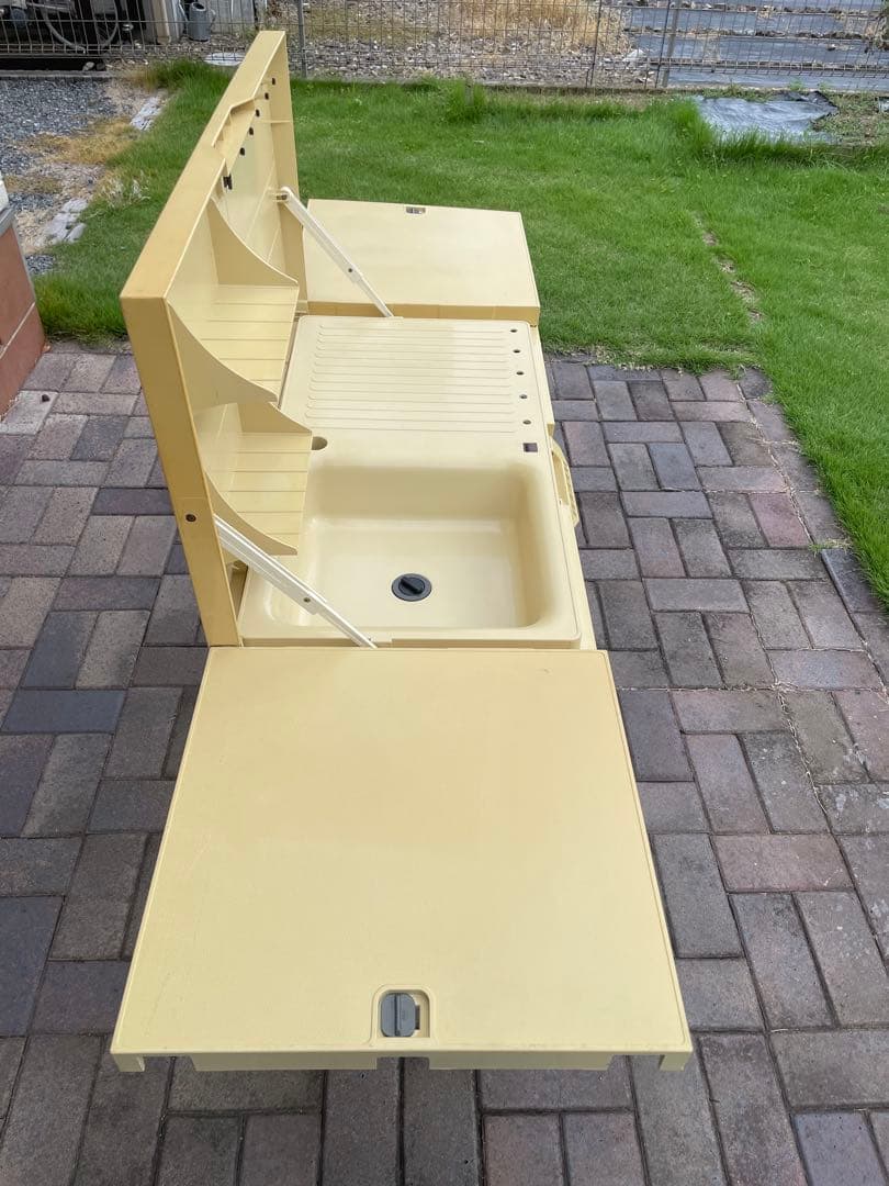 折りたたみ式キッチンテーブルシンク付き