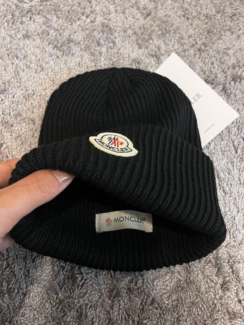 【更にお値下げしました！】MONCLER ブラック ニット帽 新品