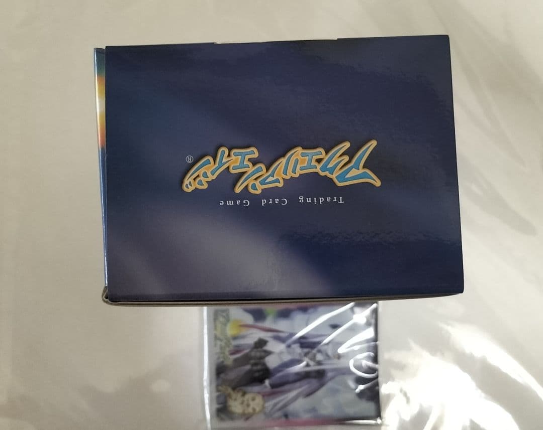 デス“リンナ・アルストロメリア”デッキケースとスリーブ６０枚入り