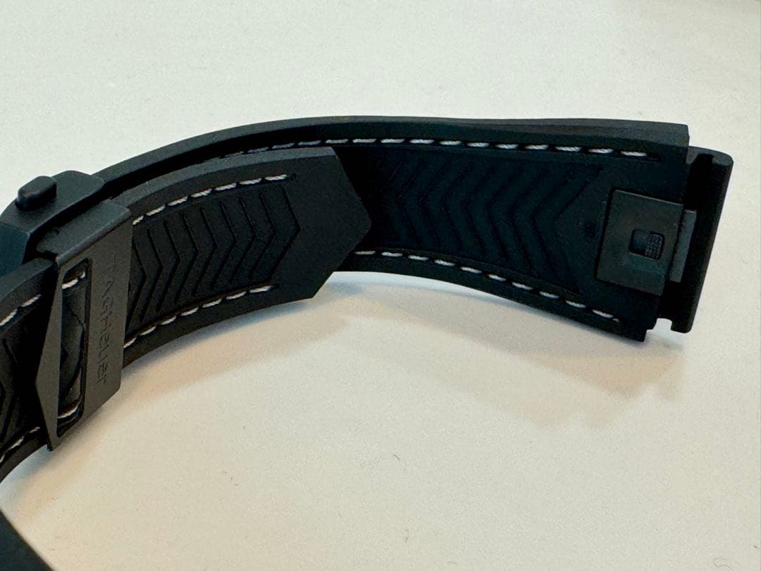 タグホイヤー　コネクテッド用　レッドブル限定ベルト