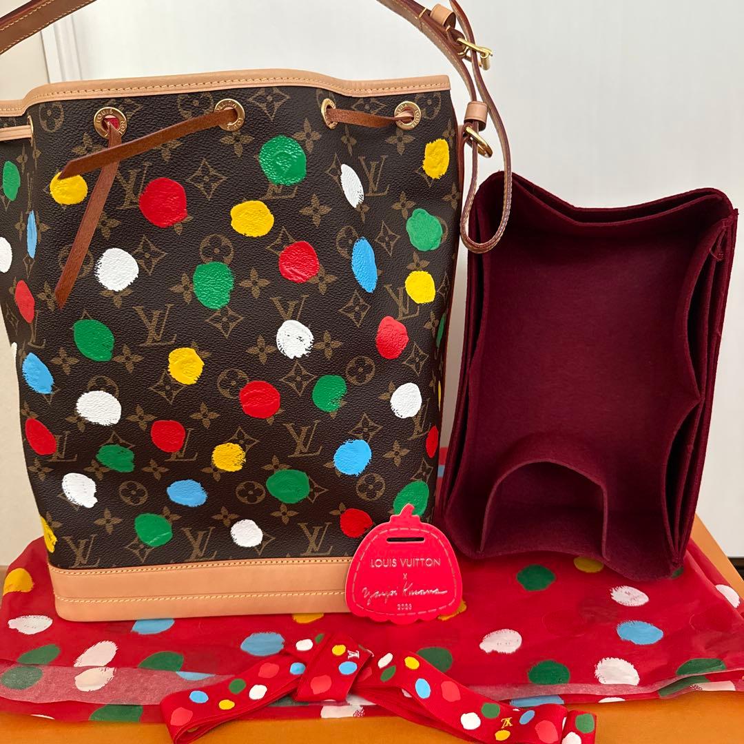 ルイヴィトン✖️草間彌生　ノエ　ショルダーバック