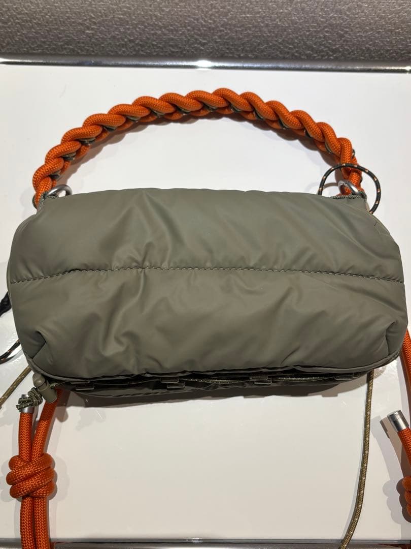 Topologie トポロジー　ボトルサコッシュ ショルダーストラップ　カーキ