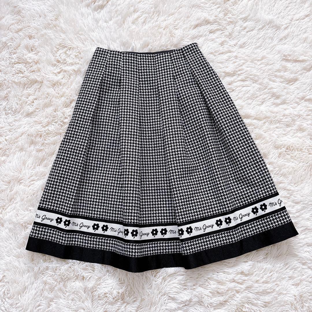 mi.n様エムズグレイシー 千鳥格子 ひざ丈スカート ロゴ 2023モデル M