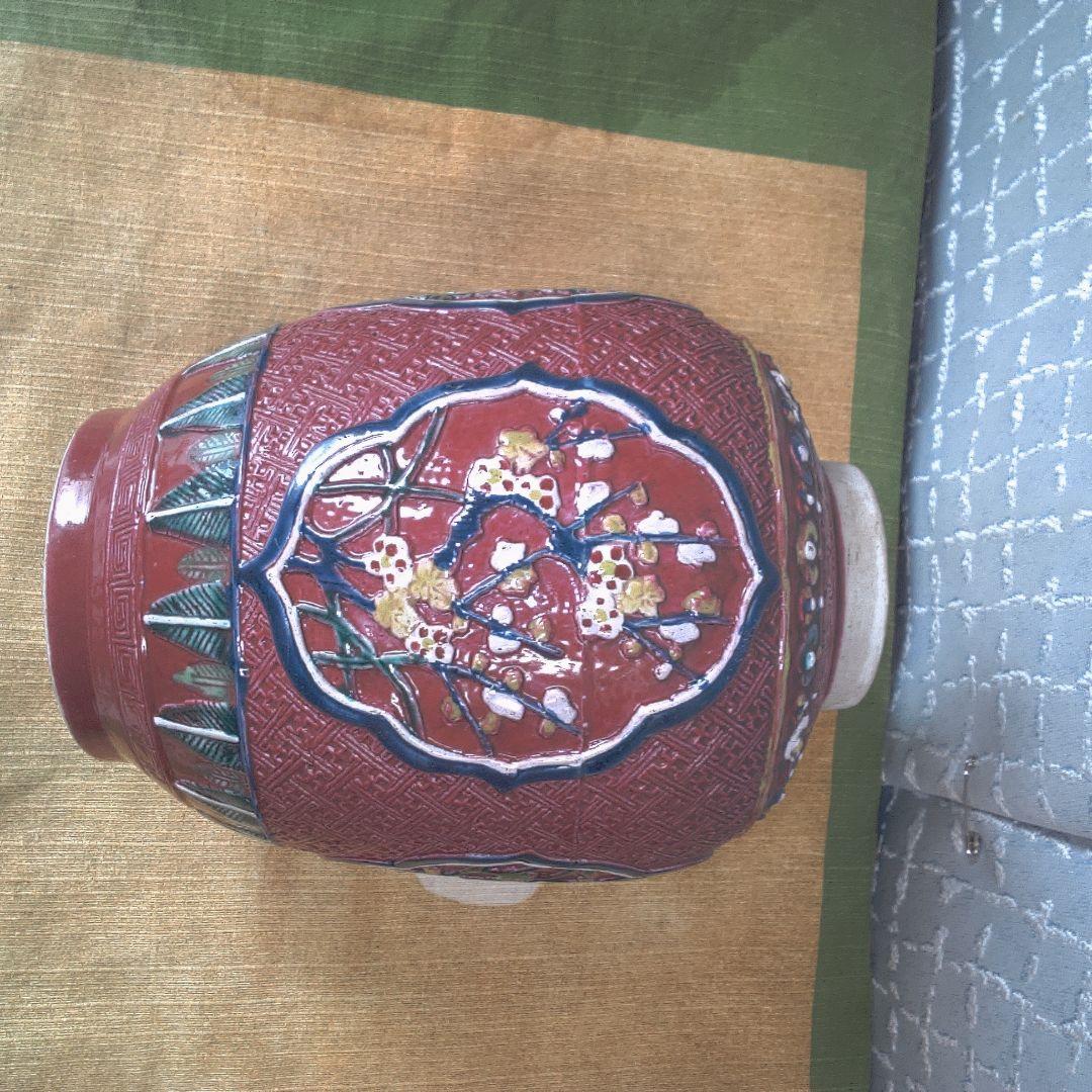 骨董 レトロ アンティーク赤い陶器製印籠 花模様中古