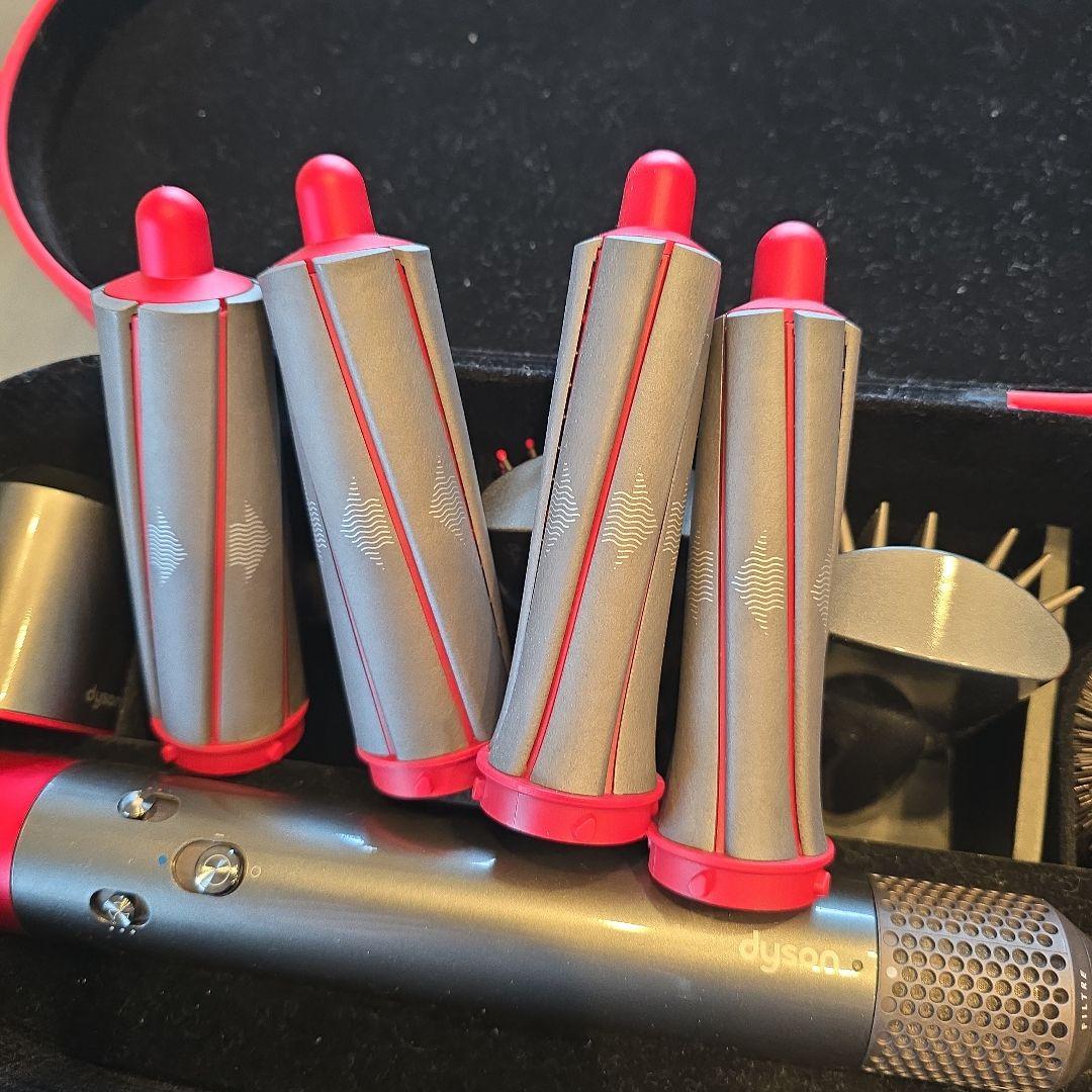 Dyson エアラップドライヤー