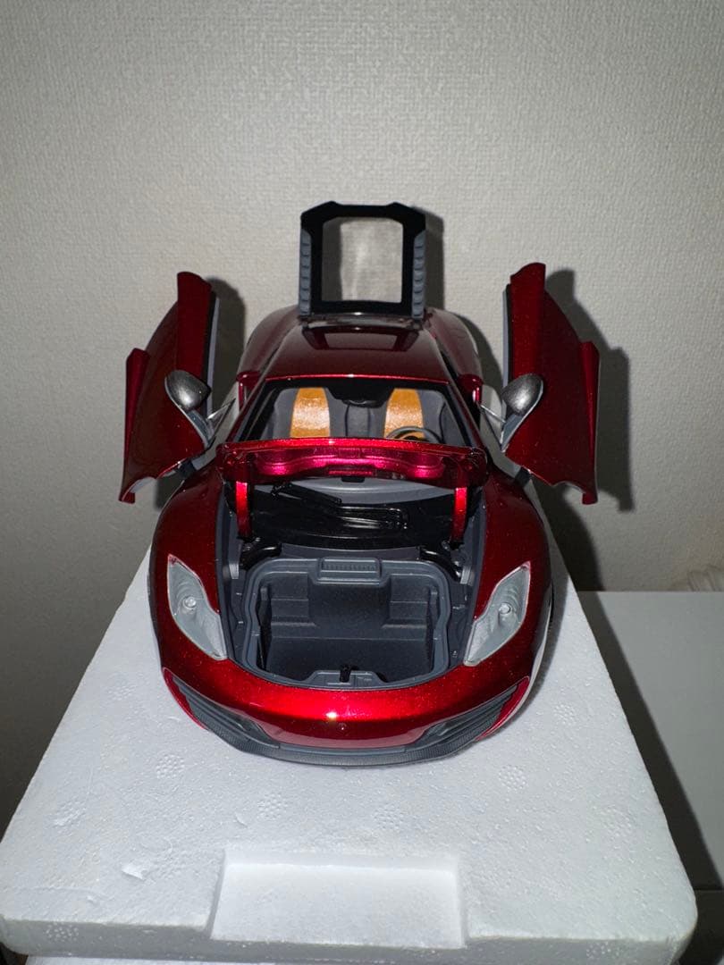 MINICHAMPS McLaren MP4-12C 1/18 限定750個