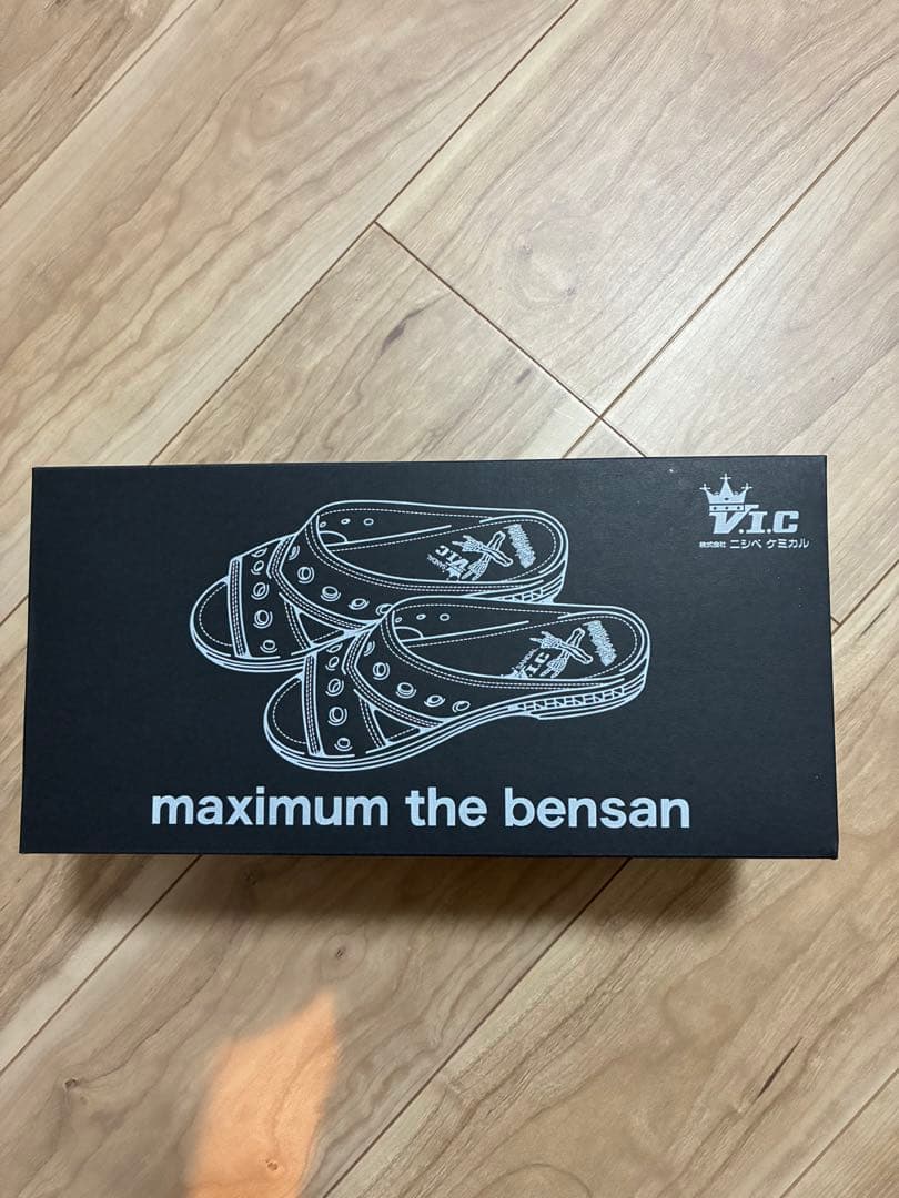 マキシマムザホルモン便所サンダル黒L チャーム、ステッカー付き