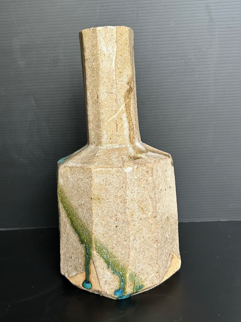 織部 砧花入れ　(加藤錦三 作)