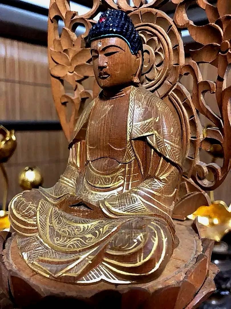 仏教美術 時代 木製 金彩 釈迦如来像 仏像