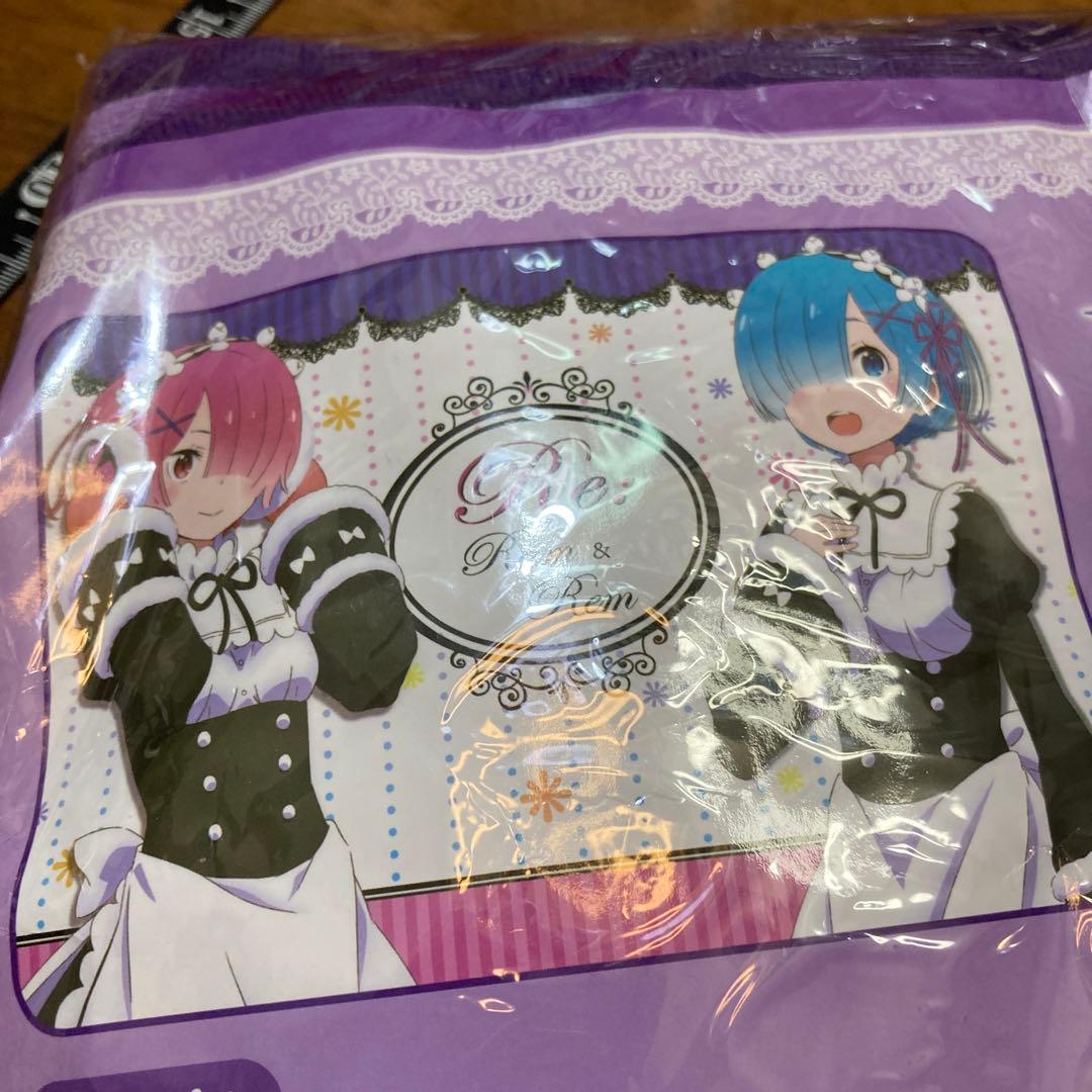 リゼロ、ブランケット100 × 70センチメートル　レムとラム　新品未使用