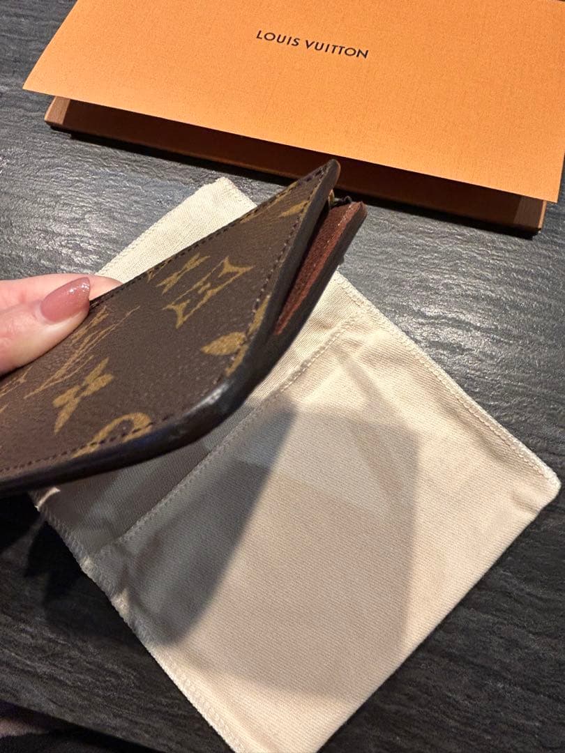 z*i様 美品　ルイ•ヴィトン　ポルトカルトロミー　M81880