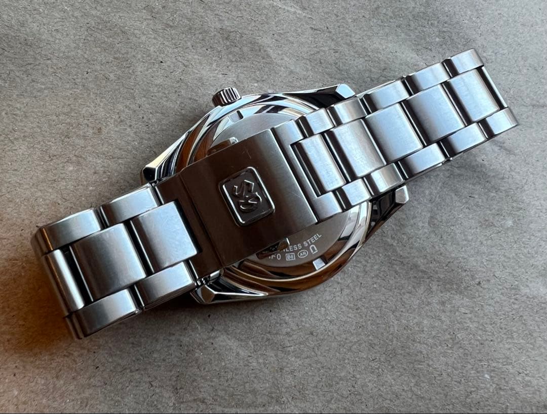 グランドセイコー GRAND SEIKO 40㎜ クォーツ　腕時計 SBGV