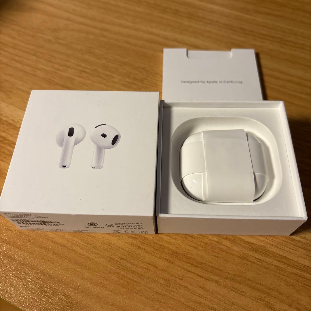 Apple AirPods 4 ワイヤレスイヤフォン 純正