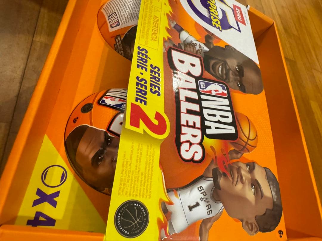 ZURU NBA Ballers シリーズ2 4個入りx2