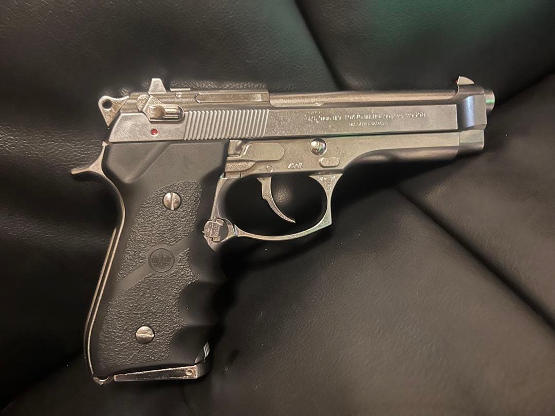 東京マルイ M92F クロームステンレス ガスガン　ガスブローバックガン