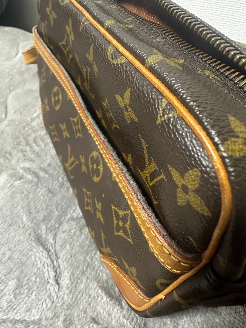 栞 ルイヴィトン トロカデロ27 モノグラム ショルダーバッグ