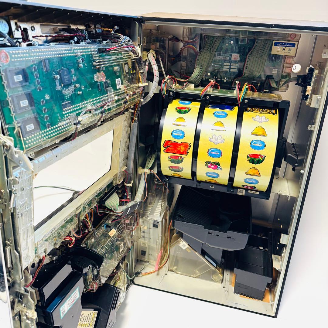 送料無料！ 名機 スカイラブ4 不要機 付き