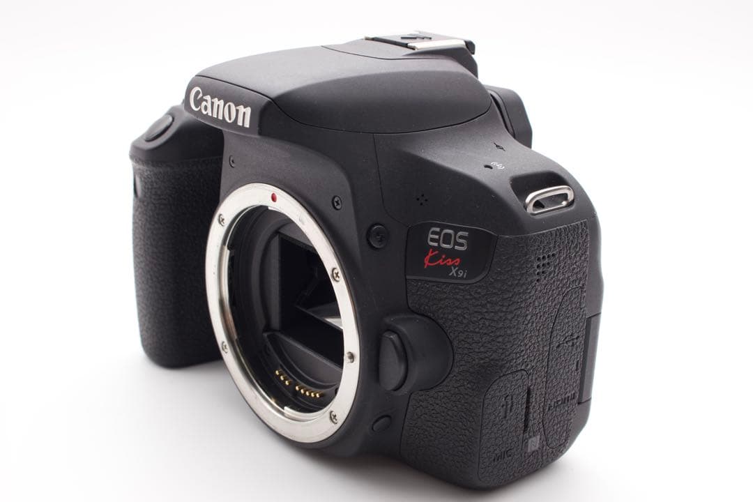 Canon EOS Kiss X9i ダブルレンズ　高倍率　元箱・カメラバッグ有