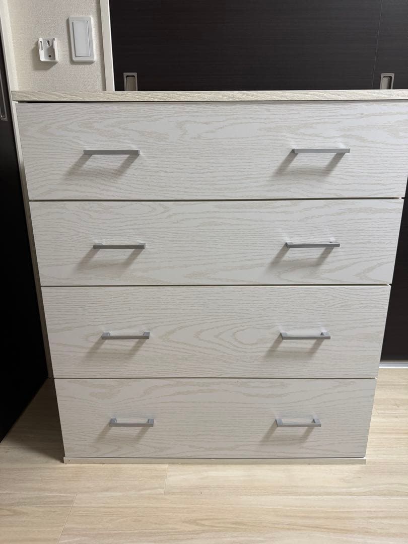 ニトリ　チェストタンス 4段　高さ90cm