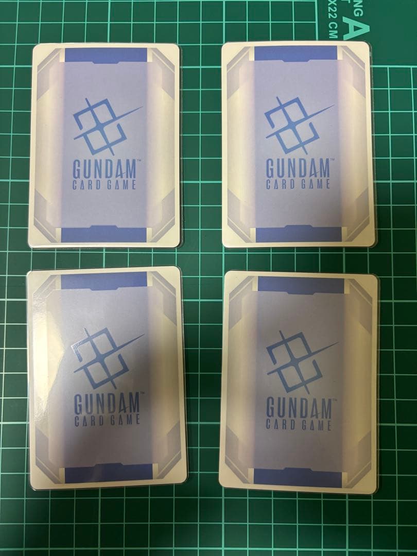 ガンダムカードゲーム　格闘戦　ST03-013 パラレル　４枚