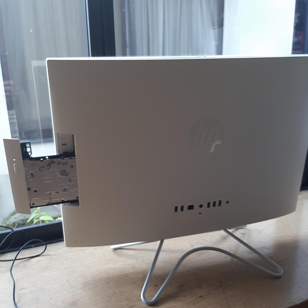 HP 一体型 8世代 i5 8400T 256G 1T 1920x1080