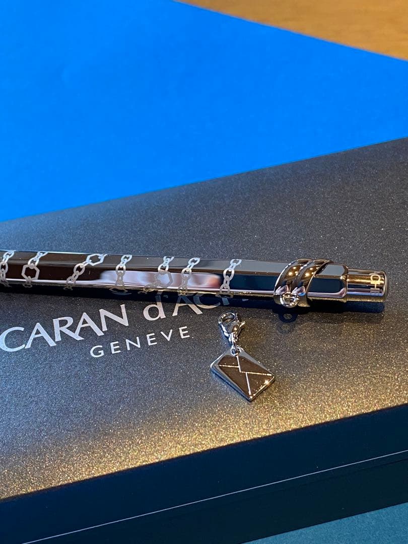 ＊*＊様 【新品】カランダッシュ マドモワゼル レターチャーム付CARAN D'