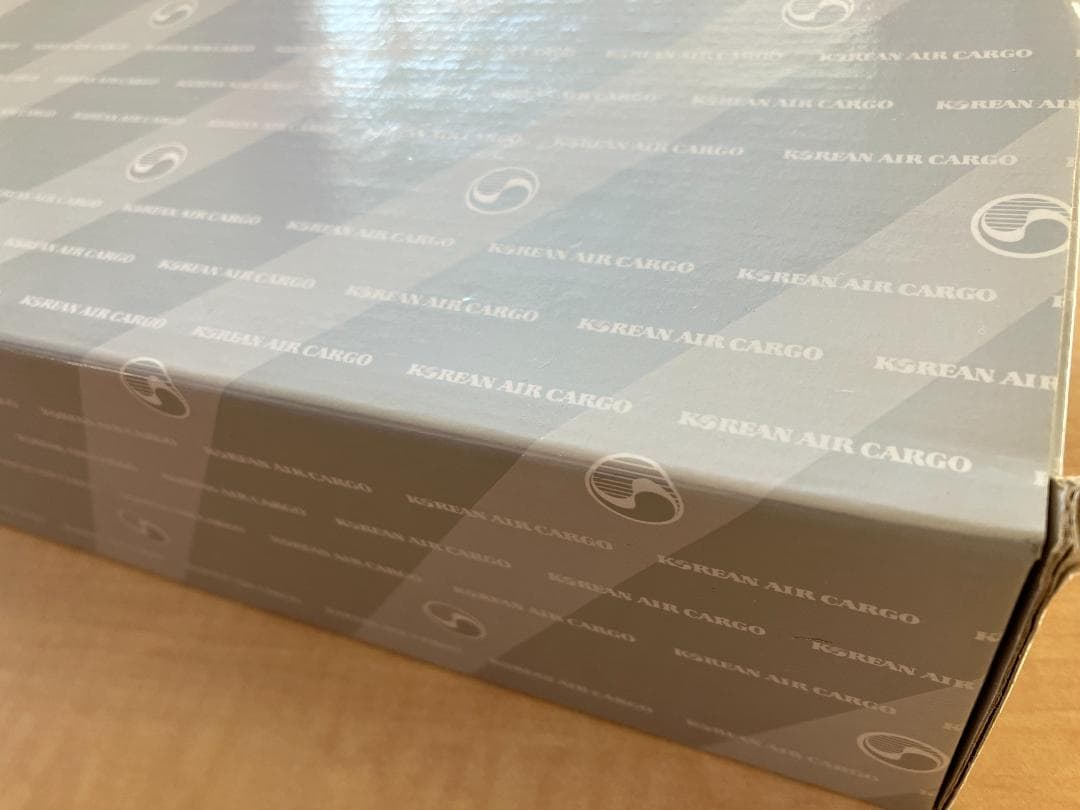 大韓航空　KOREAN AIRCARGO　B747-400ERF　貨物機模型　た