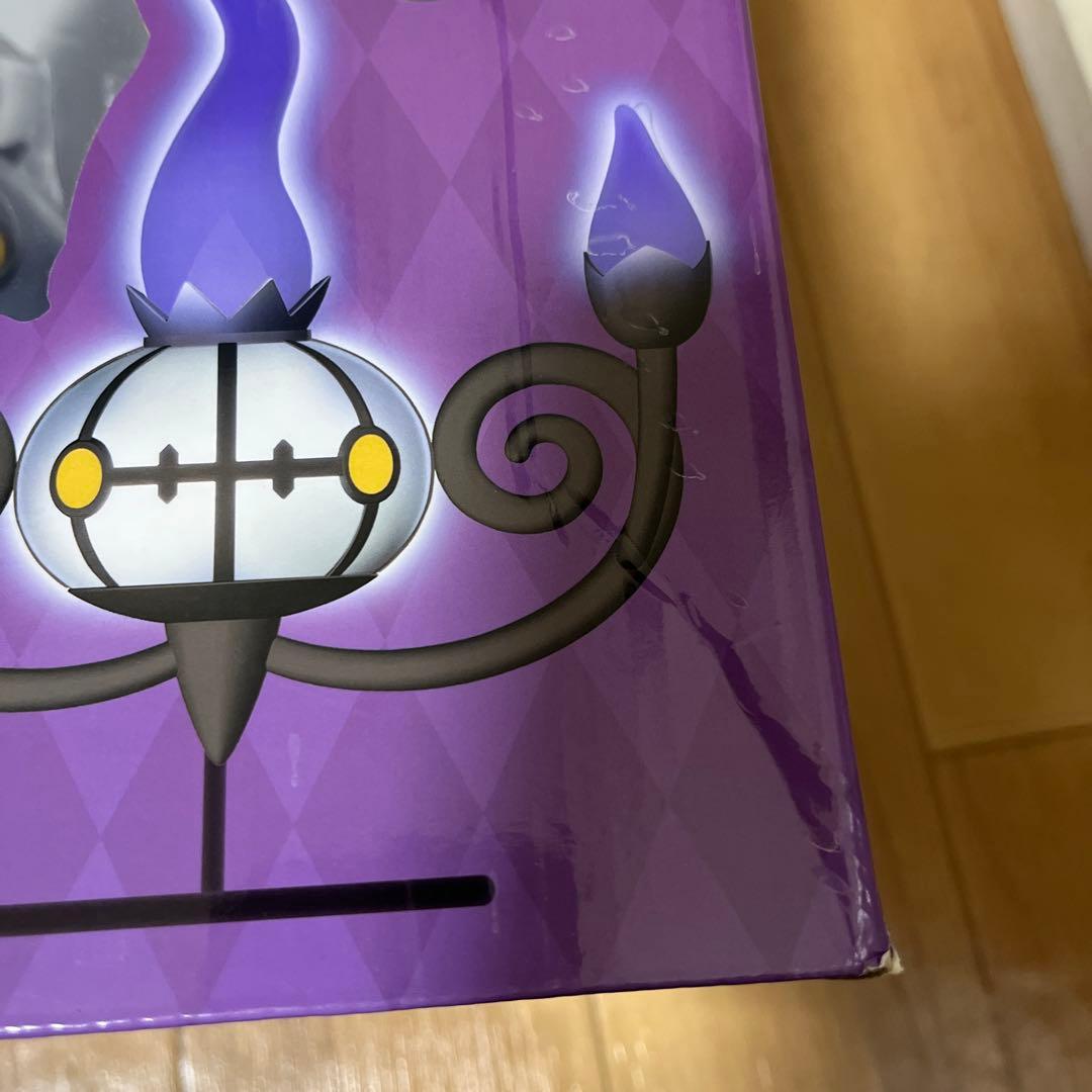 炎がまたたくLEDライト シャンデラ