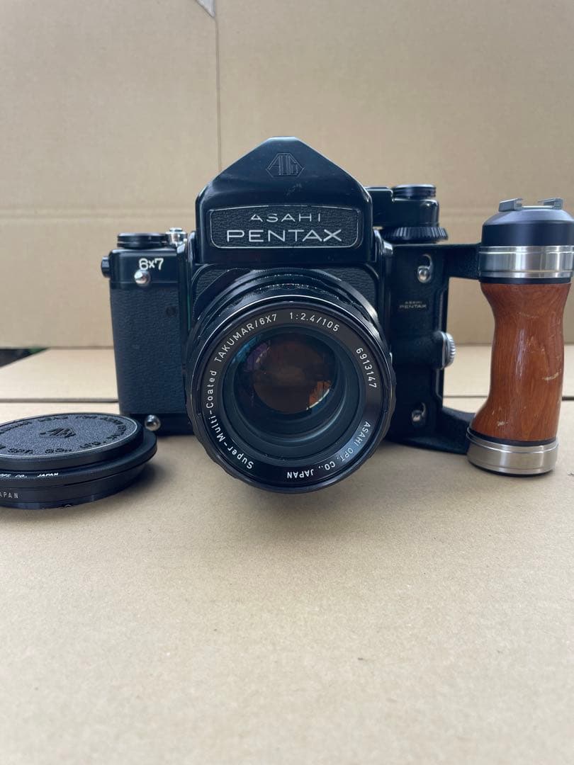 ひ*き様 Pentax 6×7 105mm F2.4 ウッドグリップ付き