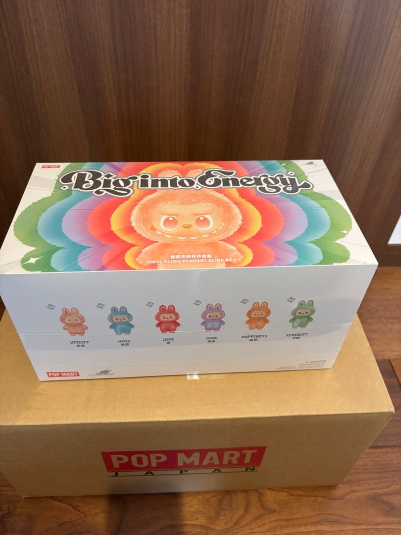ラブブ　BOX　POP MART Big into Energy フィギュア