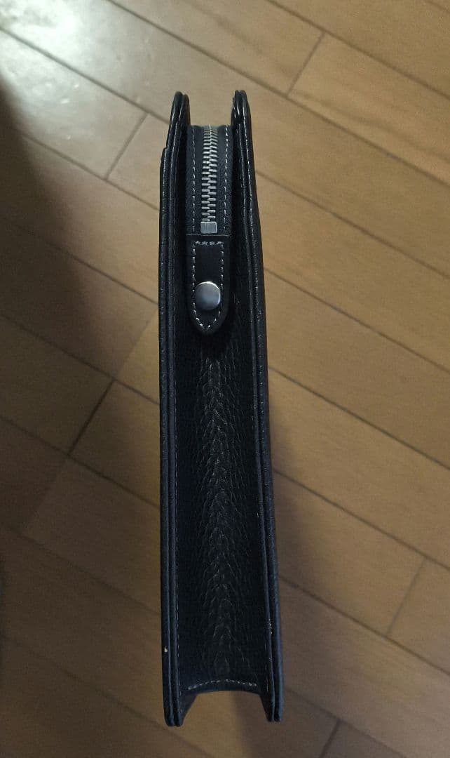 BURBERRY ビジネスバッグ 薄型 ブラック レザー バーバリー